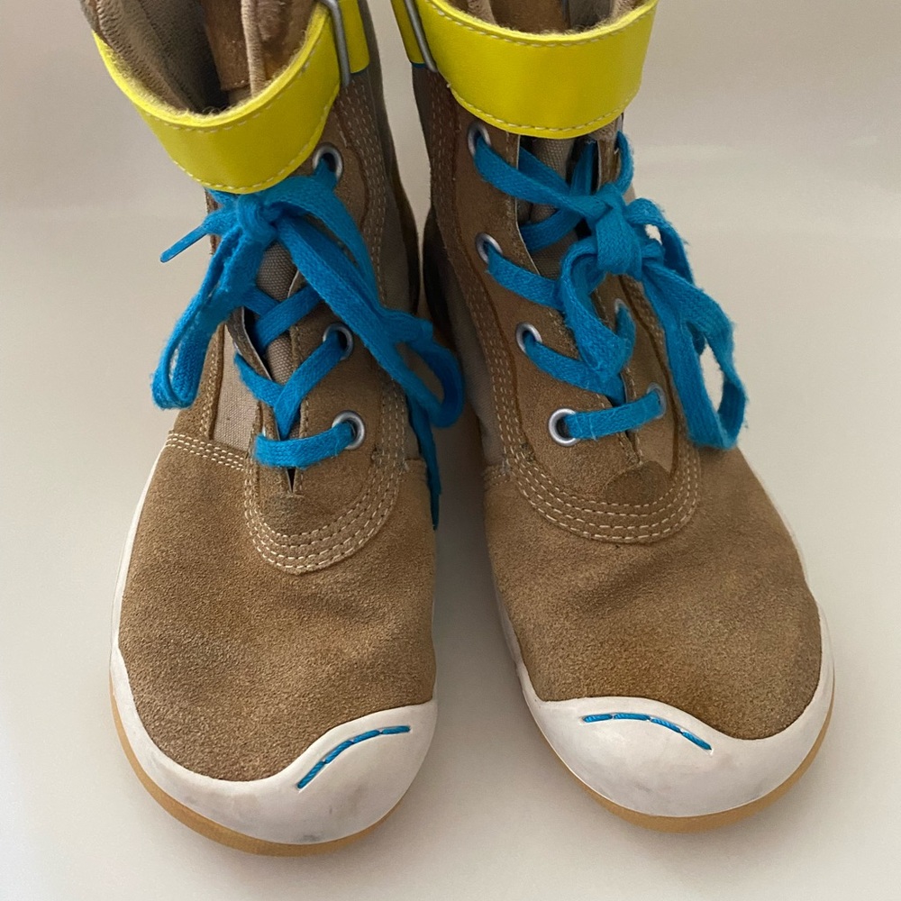 PLAE Noel boots size 2 big kid